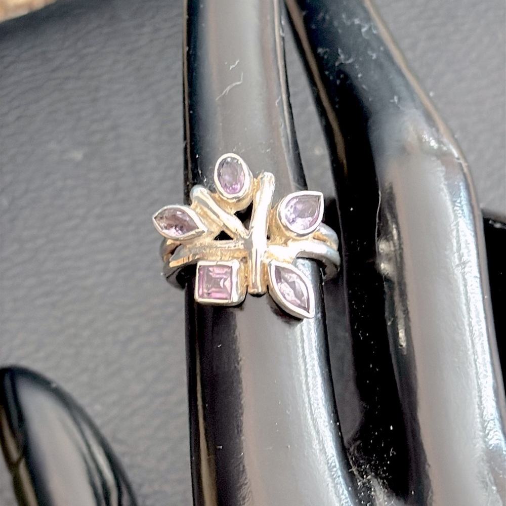Modern Sterling Silver Ring w Amethyst Stones Size 6
